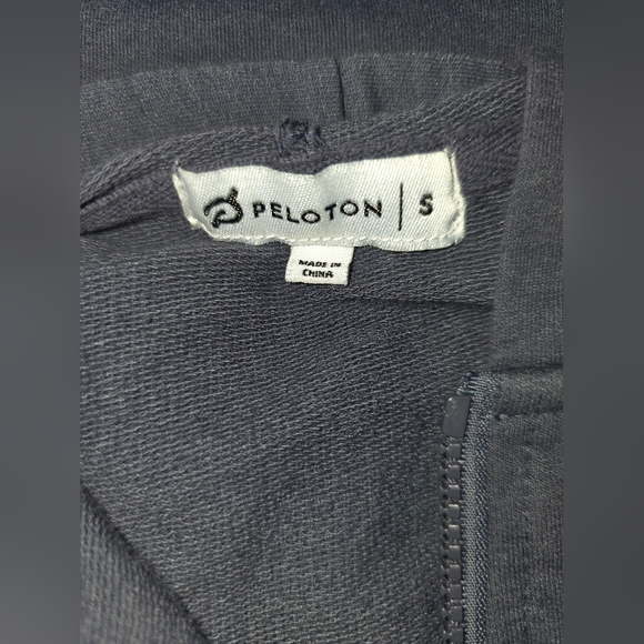 Peloton French Terry Half Zip Graphic Hoodie Size Small - Picture 5 of 6